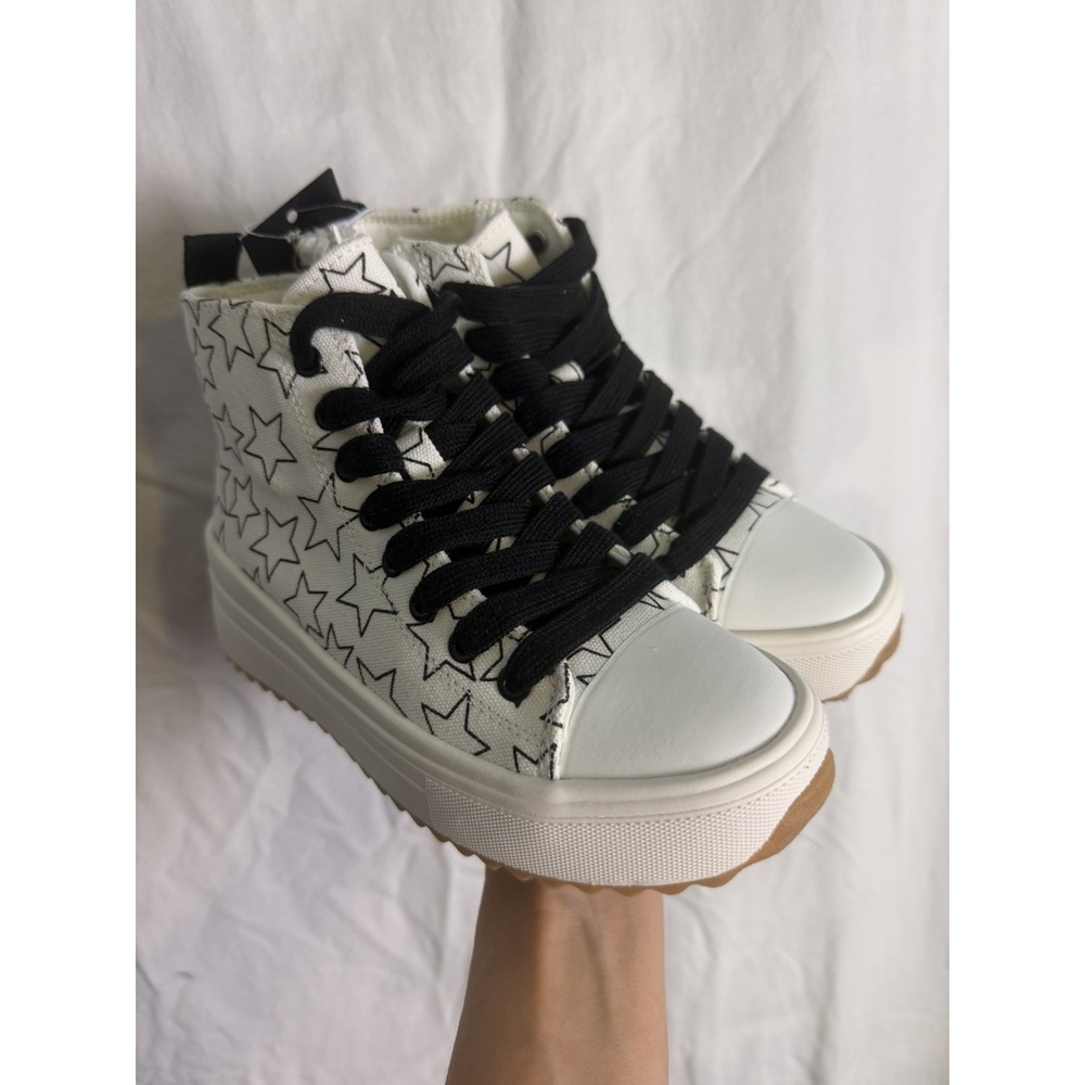 Kids' Blakely High-Top Sneakers - art class White Sneakers Sz 1 NWT